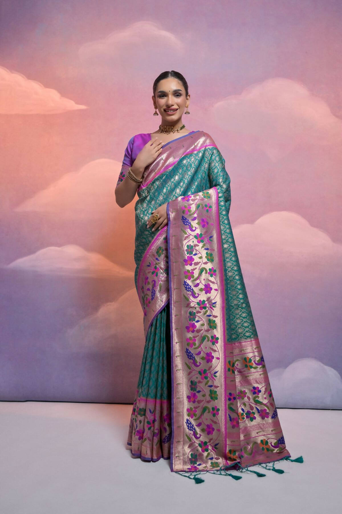 Vishnu Weaves Women's Rama Paithani Silk Zari Woven Saree with Blouse - Swadesiicart