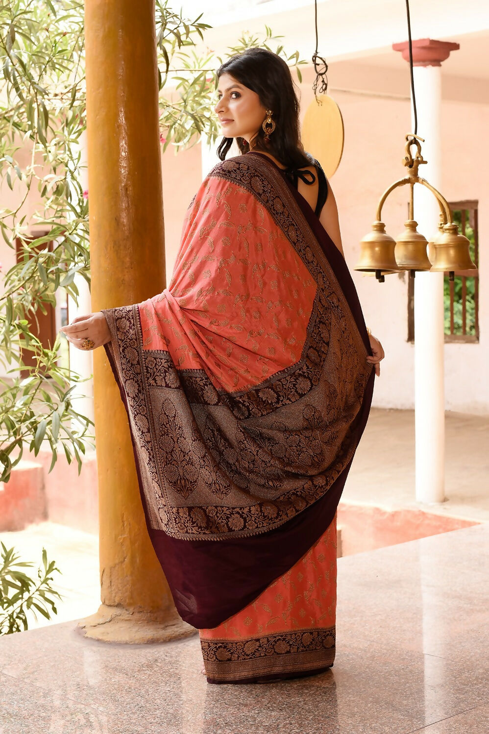 Joban Fashion Coral Crepe Chiffon Pure Handloom Banarasi Silk Saree | Swadesiicart