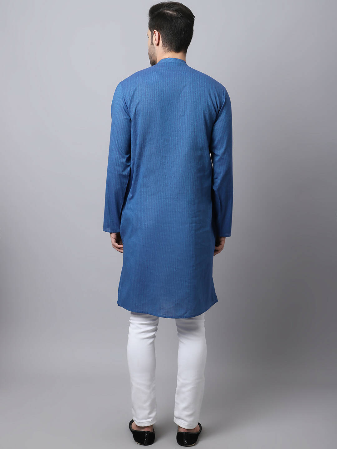 Even Apparels Blue Pure Cotton Men's Kurta With Side Placket | Swadesiicart
