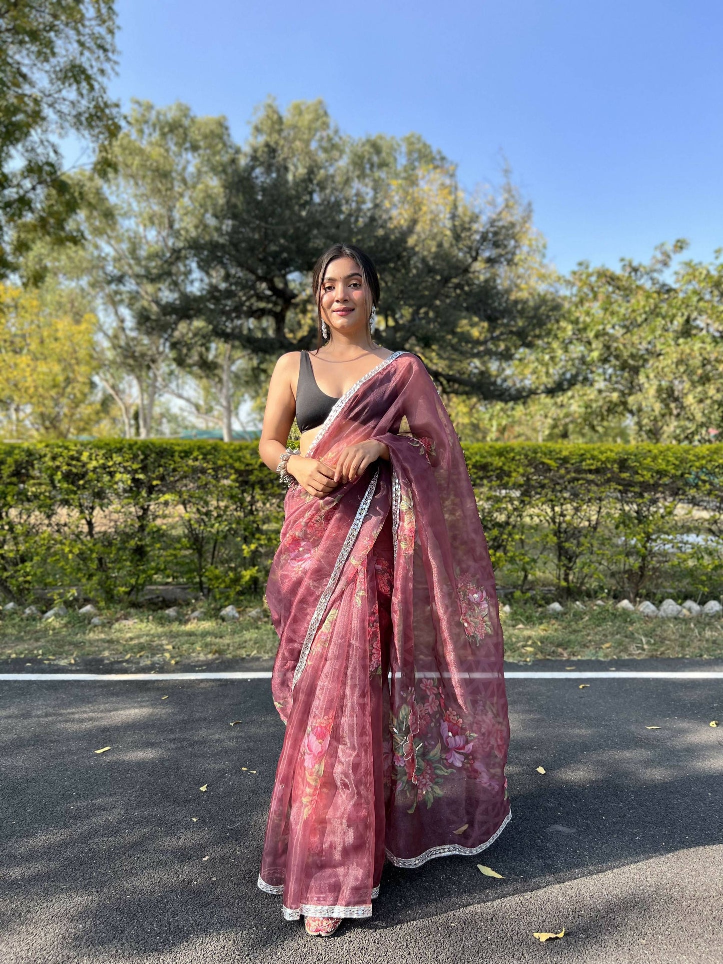 Vamsee Sia Maroon Organza Saree - Swadesiicart