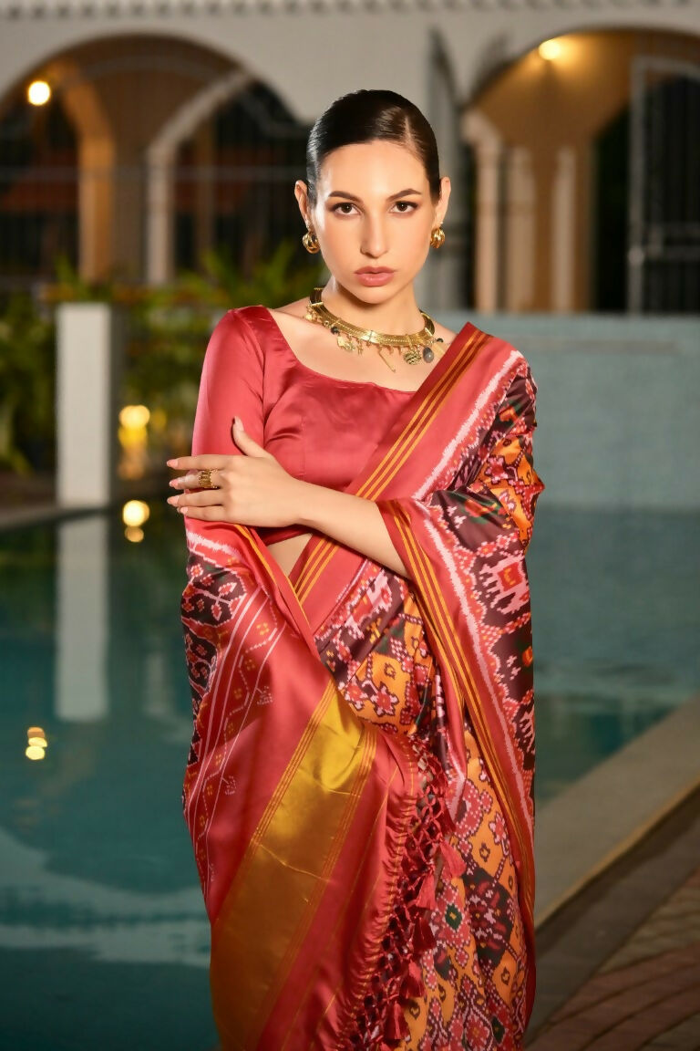 Vishnu Weaves Women's Mustard Banarasi Silk Patola Printed Saree with Blouse - Swadesiicart