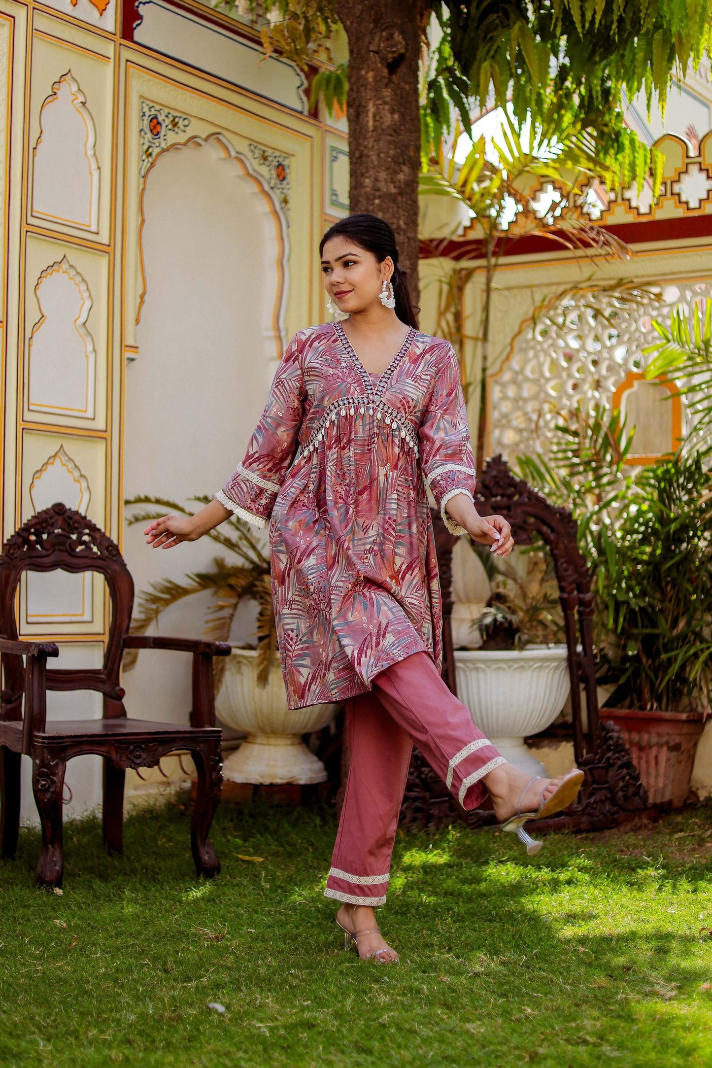 Vaasva Women Brown Muslin Floral Print Alia cut Kurta & Pant (Cord set) - Swadesiicart