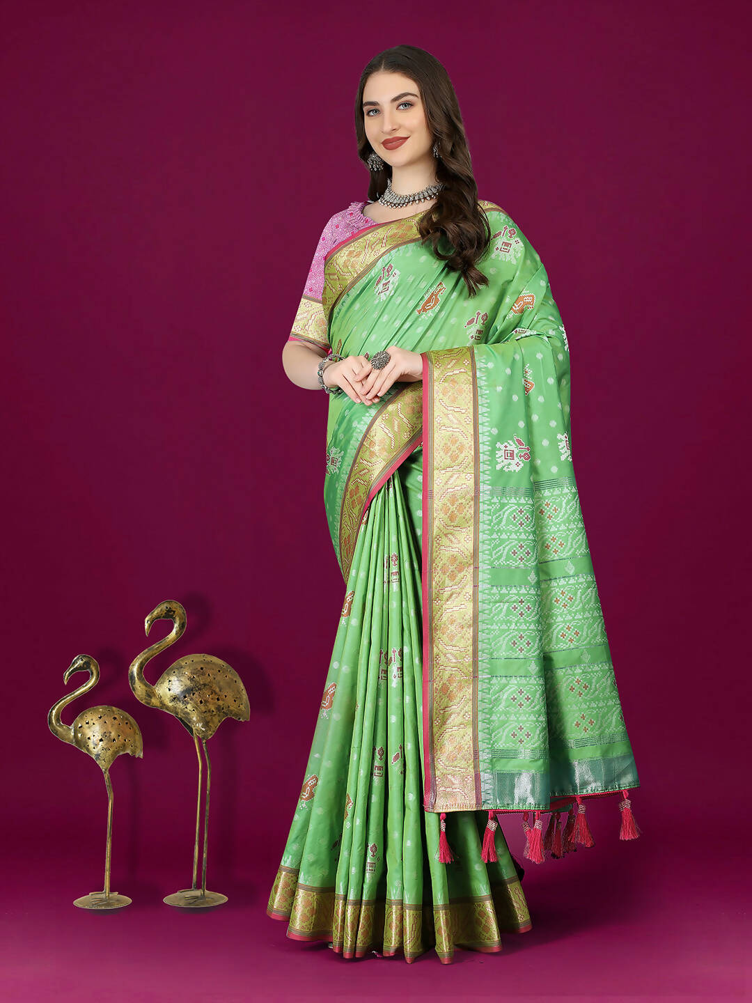 Lorenvalley Fashion Parotgreen Patola Silk Woven Design Zari Meenakari Weaving Saree - Swadesiicart