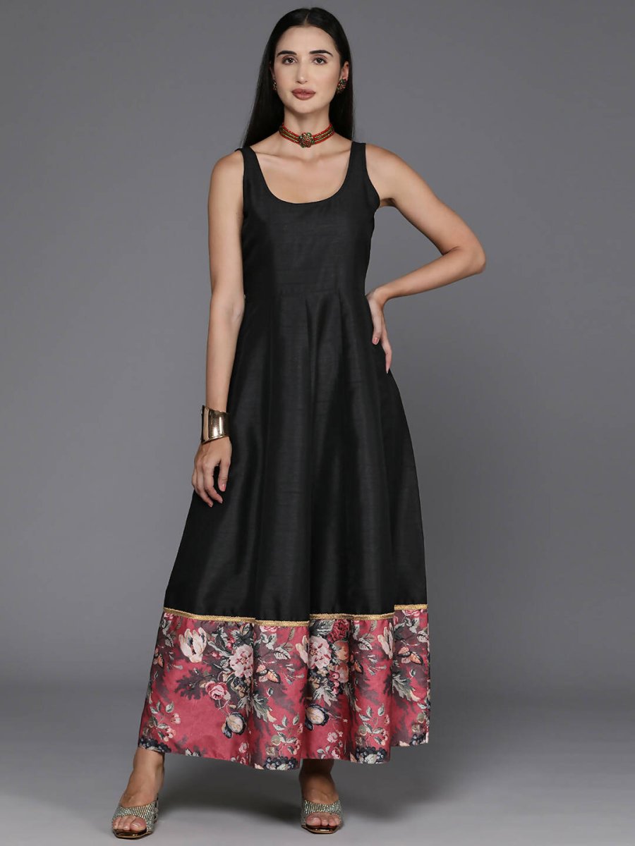 Ahalyaa Women's Traditional wear Ethnic Dress - Black | Swadesiicart