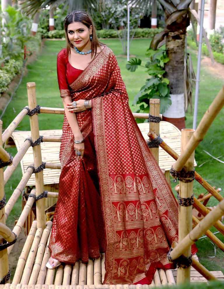 Partywear Designer Red Banarasi Silk Fancy Saree - Starwalk | Swadesiicart