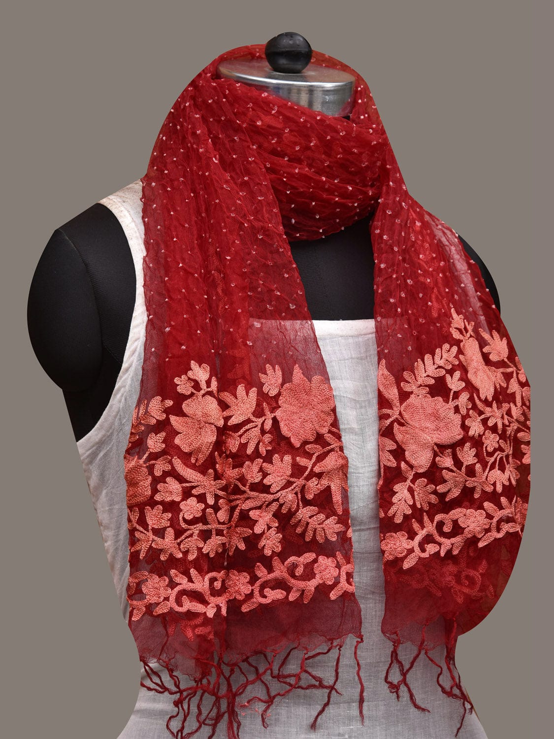Red Bandhani Organza Stole with Embroidary Work Design - Global Threads | Swadesiicart