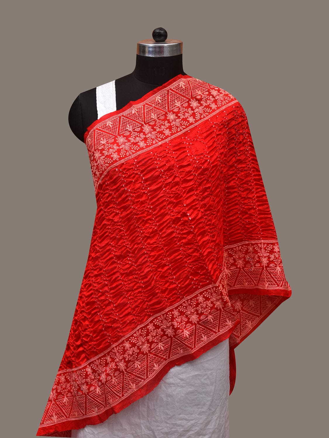 Red Bandhani Silk Stole with Embroidary Work Design - Global Threads | Swadesiicart