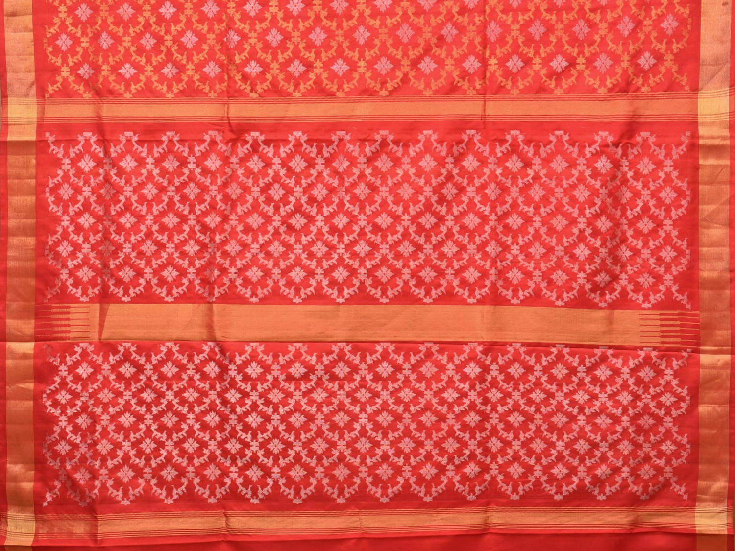 Red Uppada Silk Handloom Saree with All Over Jamdani Design - Global Threads | Swadesiicart