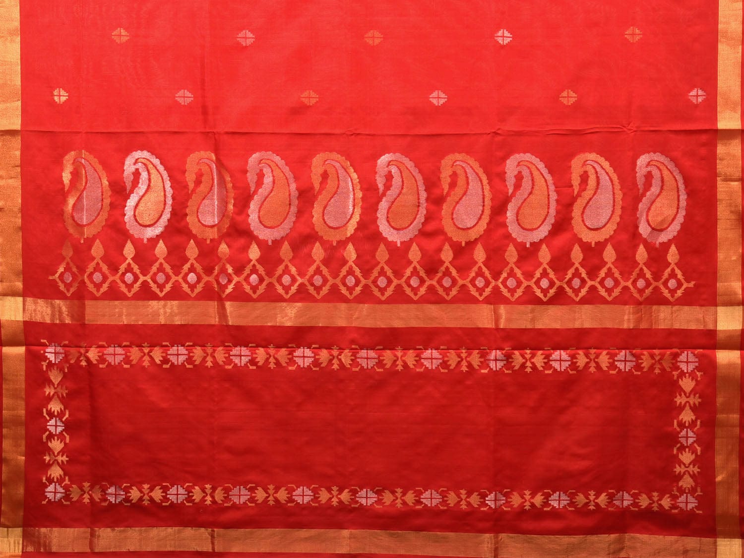 Red Uppada Silk Handloom Saree with Mango Pallu Design - Global Threads | Swadesiicart