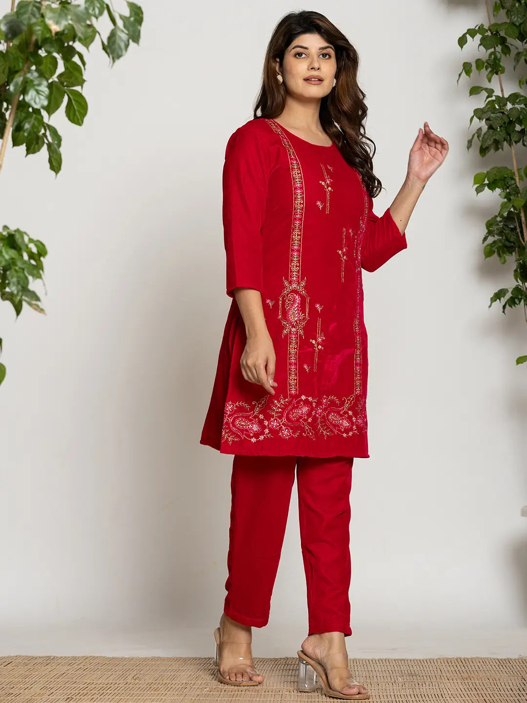 Yufta Pink Velvet Embroidered Tunic Co-Ord Set With Cotton Lining - Swadesiicart