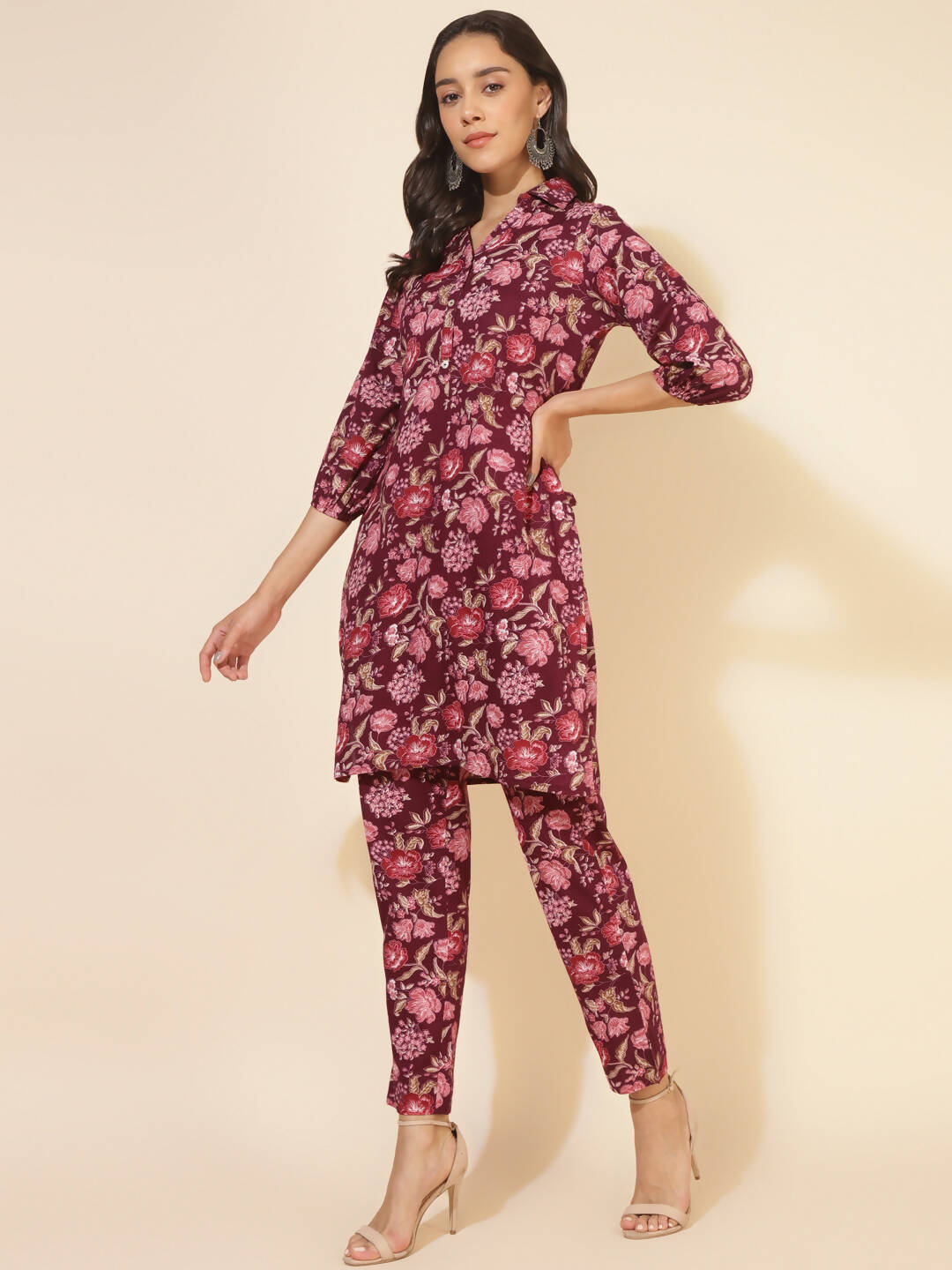 Janasya Women's Purple Cotton Floral Printed Casual Straight Kurta Set | Swadesiicart