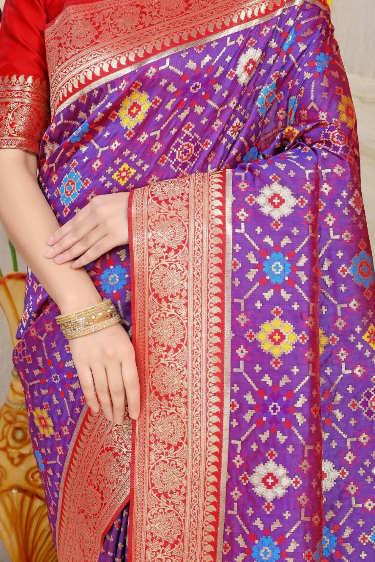 Jyoti Fashion Women's Purple Patola Silk Zari Woven Saree with Blouse | Swadesiicart