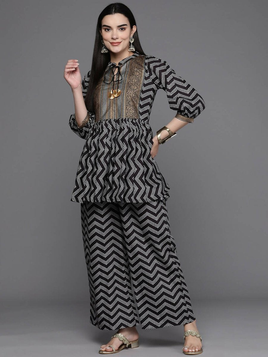 Ahalyaa Women Printed Ethnic Co-Ords - Black Color - Swadesiicart