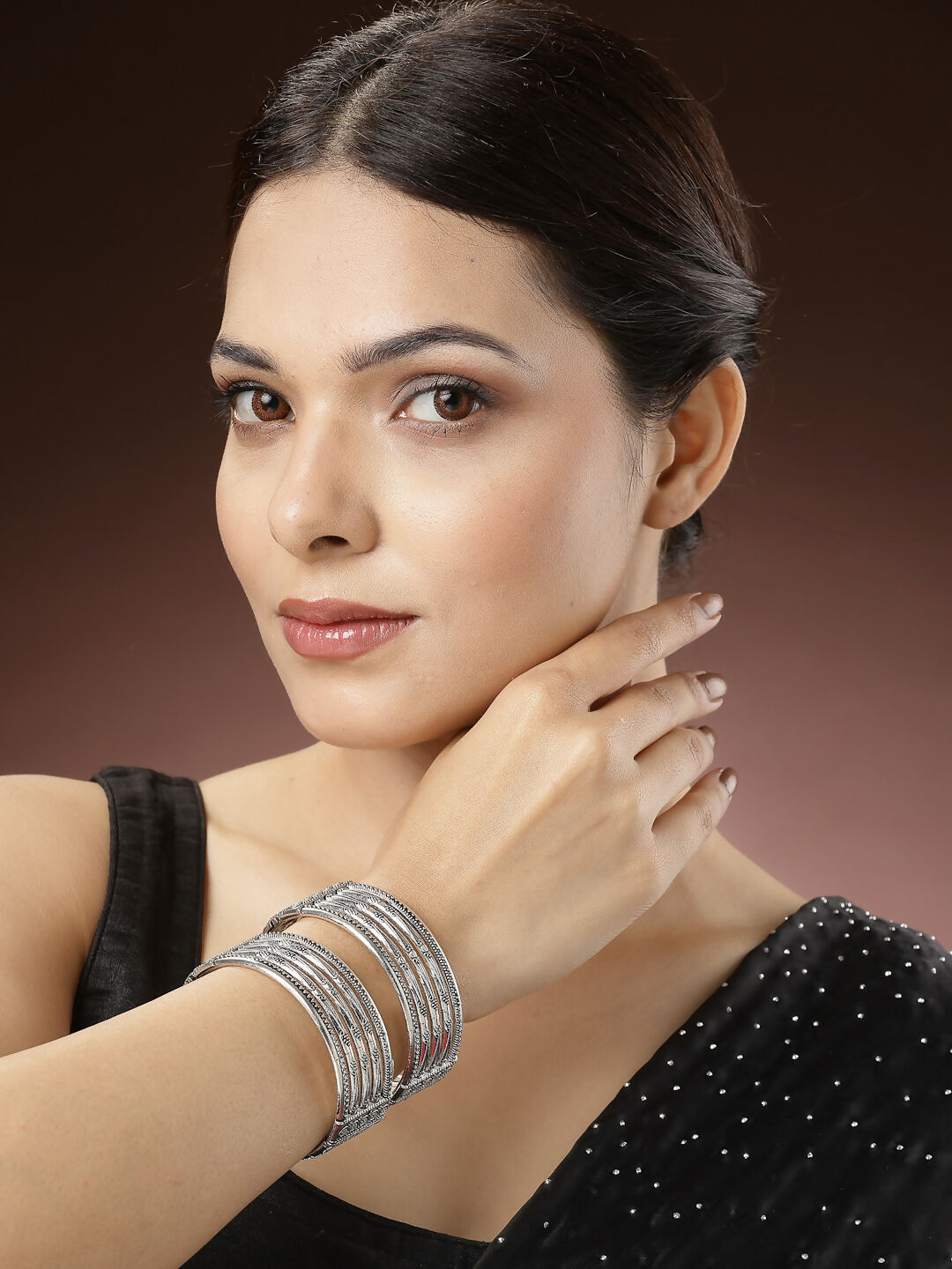 NVR Women's Set of 2 Silver-Toned German Silver Oxidised Kada Bangle - Swadesiicart