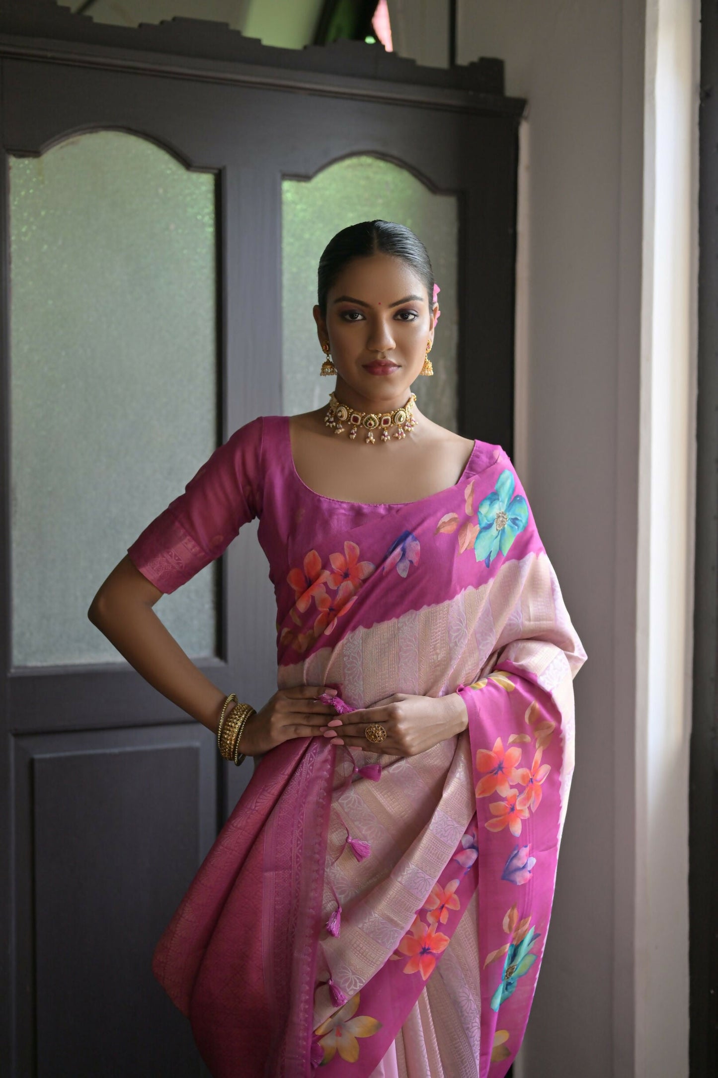 Vishnu Weaves Women's Wine banarasi Silk Saree with Blouse - Swadesiicart