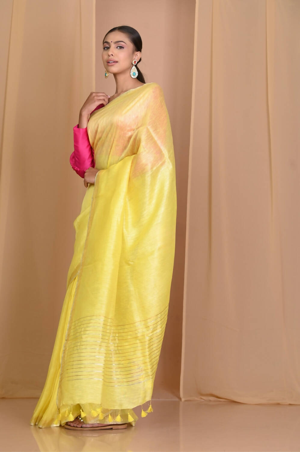 Very Much Indian Pure Linen Silk Saree With Sleek Border - Yellow | Swadesiicart