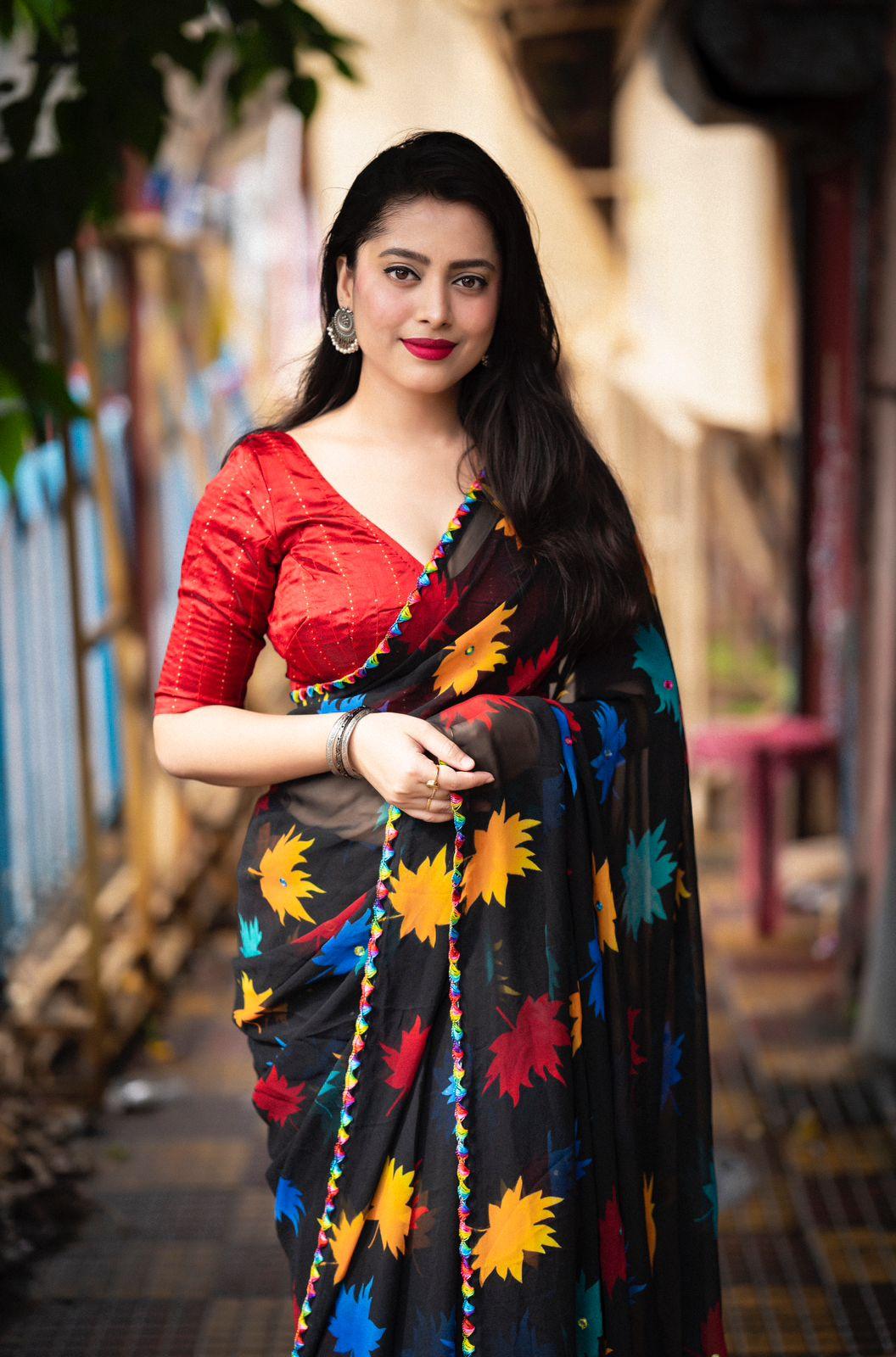 Black Poly Georgette Ethnic Motifs Saree with Unstitched Blouse - Hiral Fashion | Swadesiicart