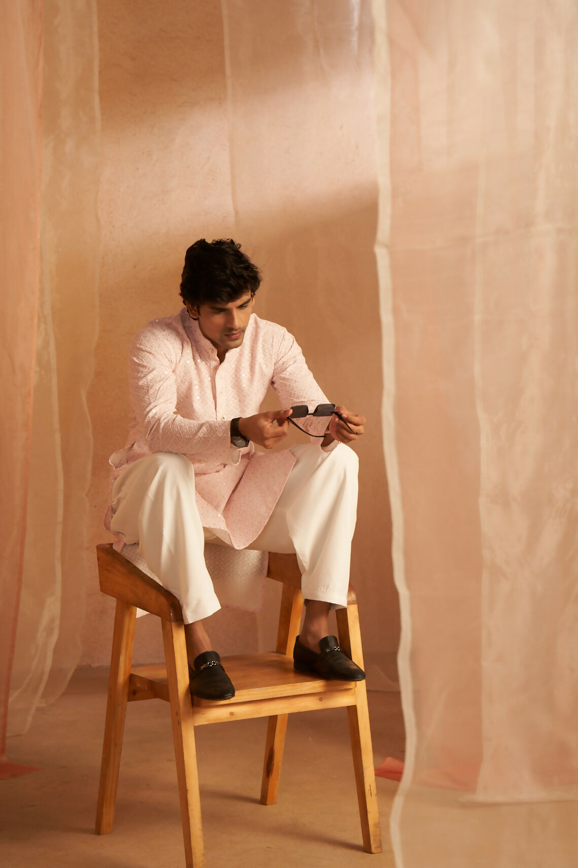 Pink Viscose Chikankari Embroidery Work Men's Kurta Set - Mahotsav | Swadesiicart