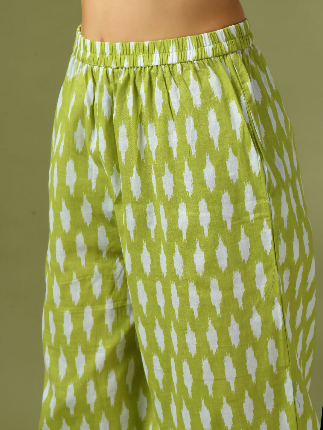 Myshka Women's Green Printed Cotton Round Neck Party Tunic With Trousers Co-ord set - Swadesiicart