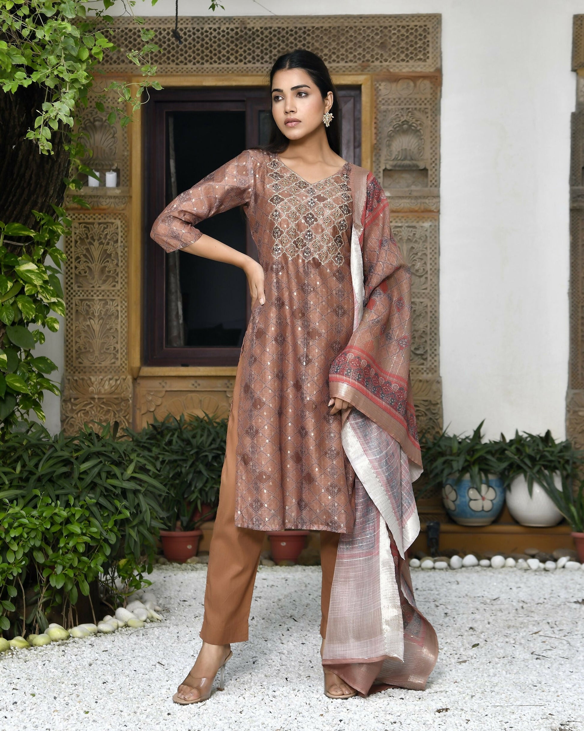 Vaasva Women's Chanderi Printed Suit Set With Pant And Printed Dupatta | Swadesiicart