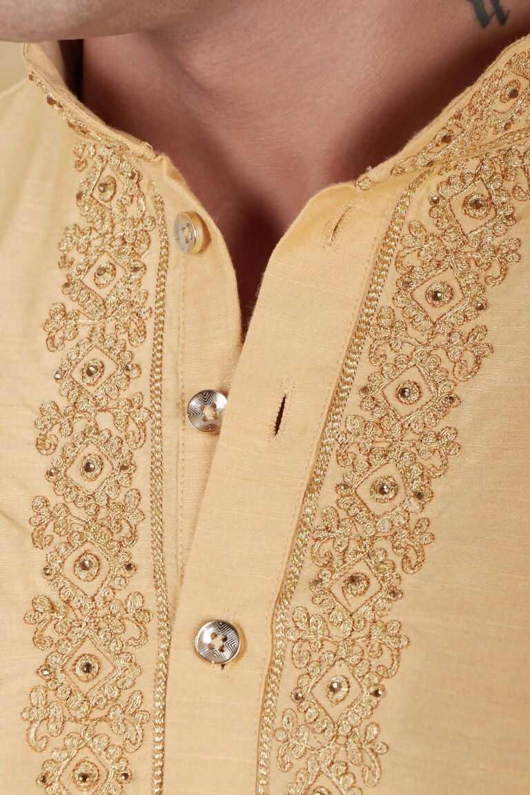 Bluesaanchi Men's Handloom Embroidered Bisque Kurta Set | Swadesiicart