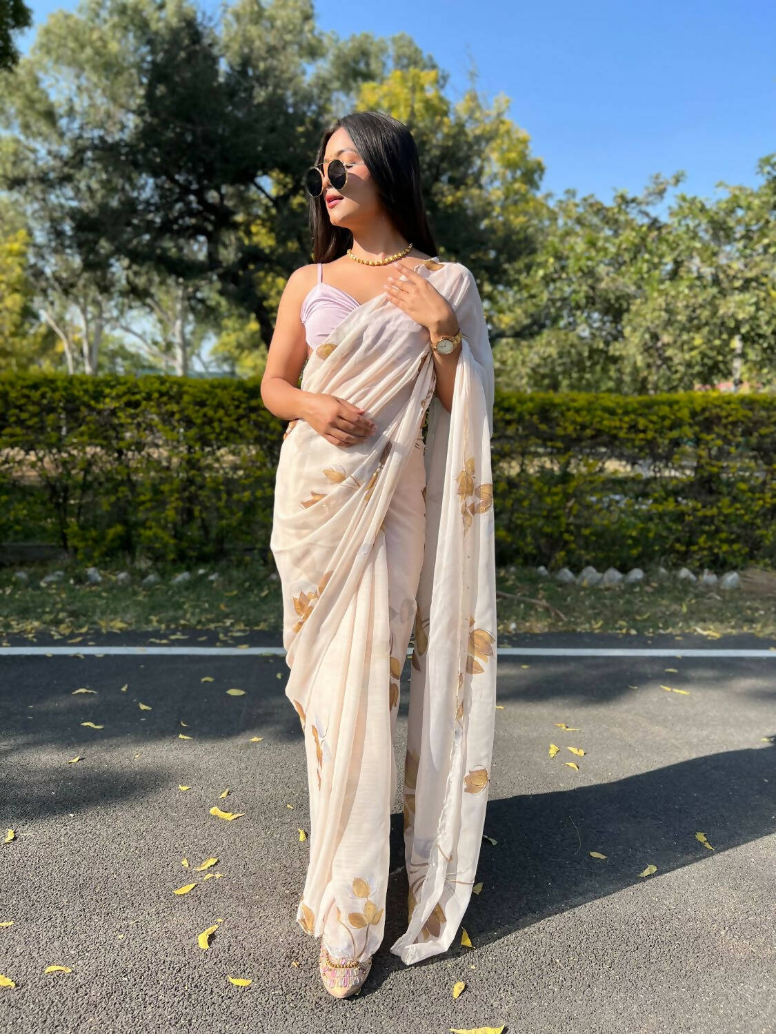 Vamsee Cream Chiffon Designer Saree - Swadesiicart