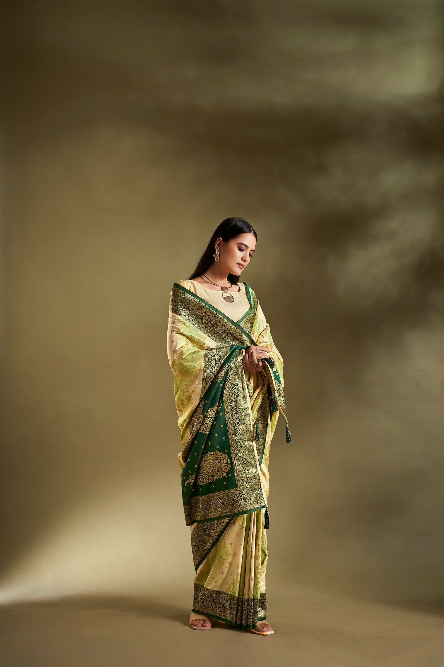 Joban Fashion Cream & Light Green Plain With Weaving Border Banarasi Silk Sarees | Swadesiicart