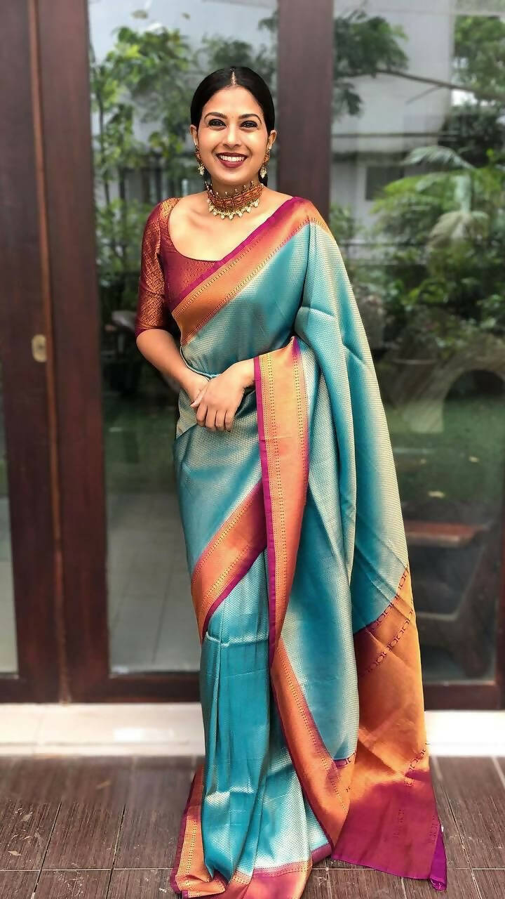 DEIANA'S Beautiful Designer Golden zari Soft Lichi Silk Saree - Sky Blue - Swadesiicart