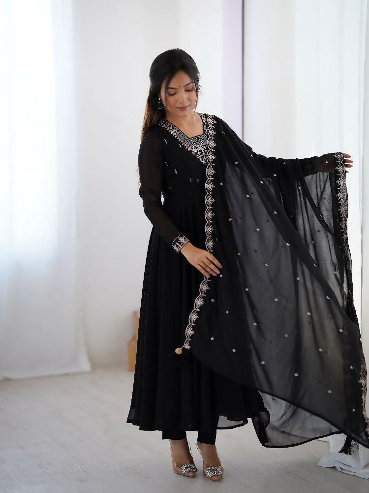Joban Fashion Black Kurta Set Georgette Sequence Embroidery Work - Swadesiicart
