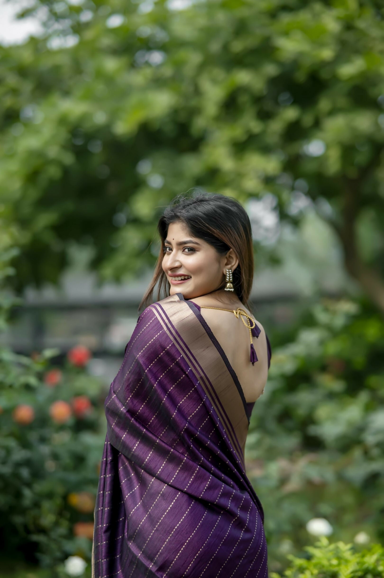 Vishnu Weaves Women's Wine Raw Silk Saree with Blouse - Swadesiicart