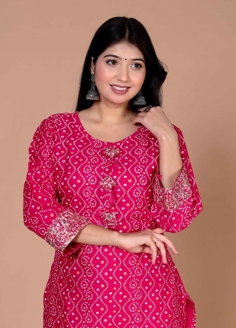 Miravan Women's Embroidered Pink Bandhani Pakistani Straight Kurti - Swadesiicart