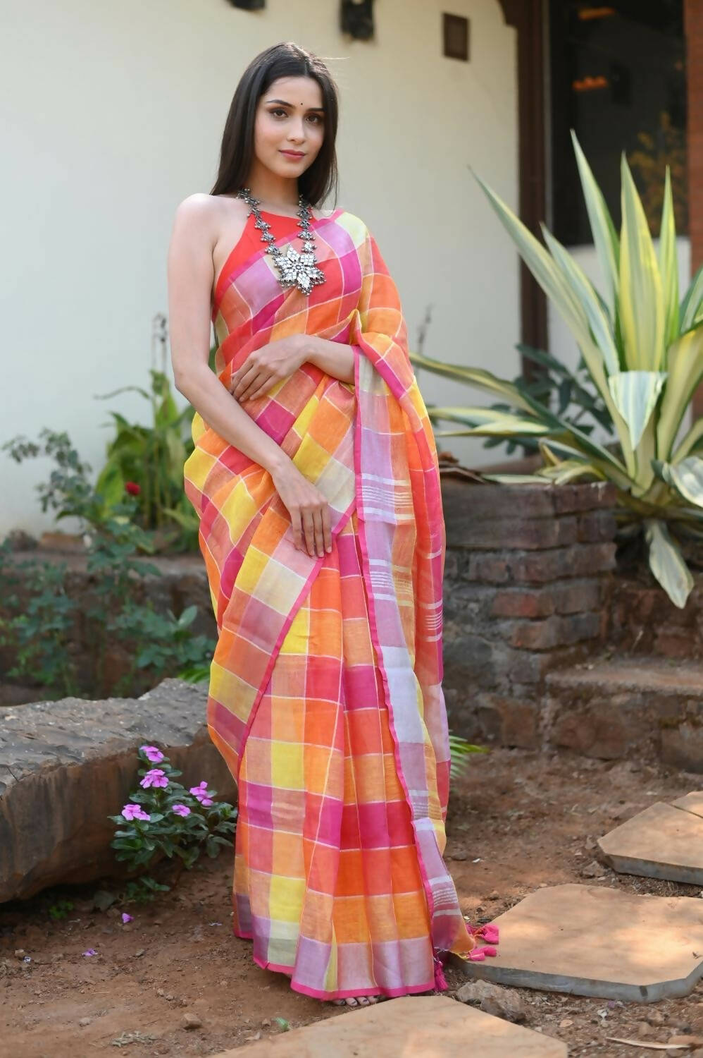 Very Much Indian Pure Linen Saree With Sleek Border And Exclusive Design - Yellow | Swadesiicart