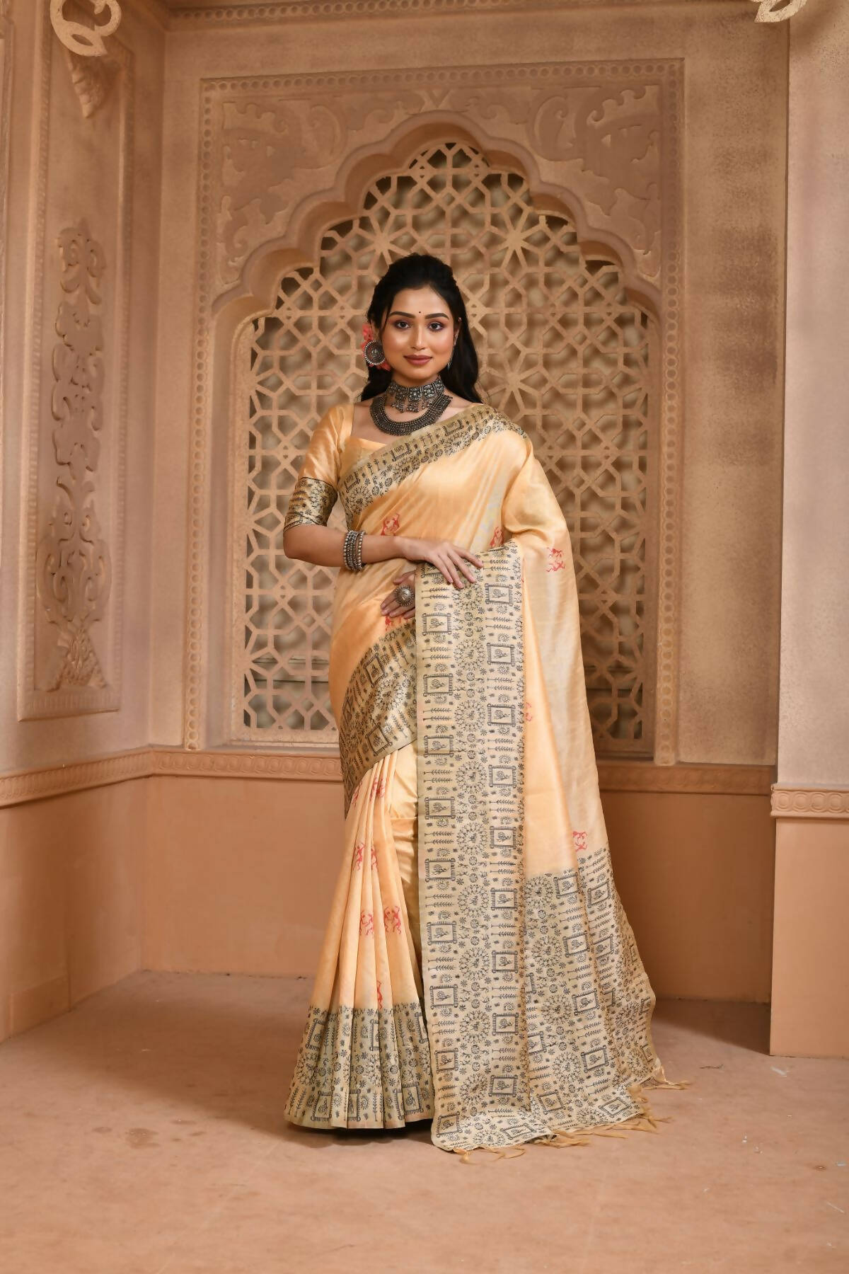 Vishnu Weaves Women's Cream Handloom Raw Silk Woven Border Saree with Unstitched Blouse - Swadesiicart