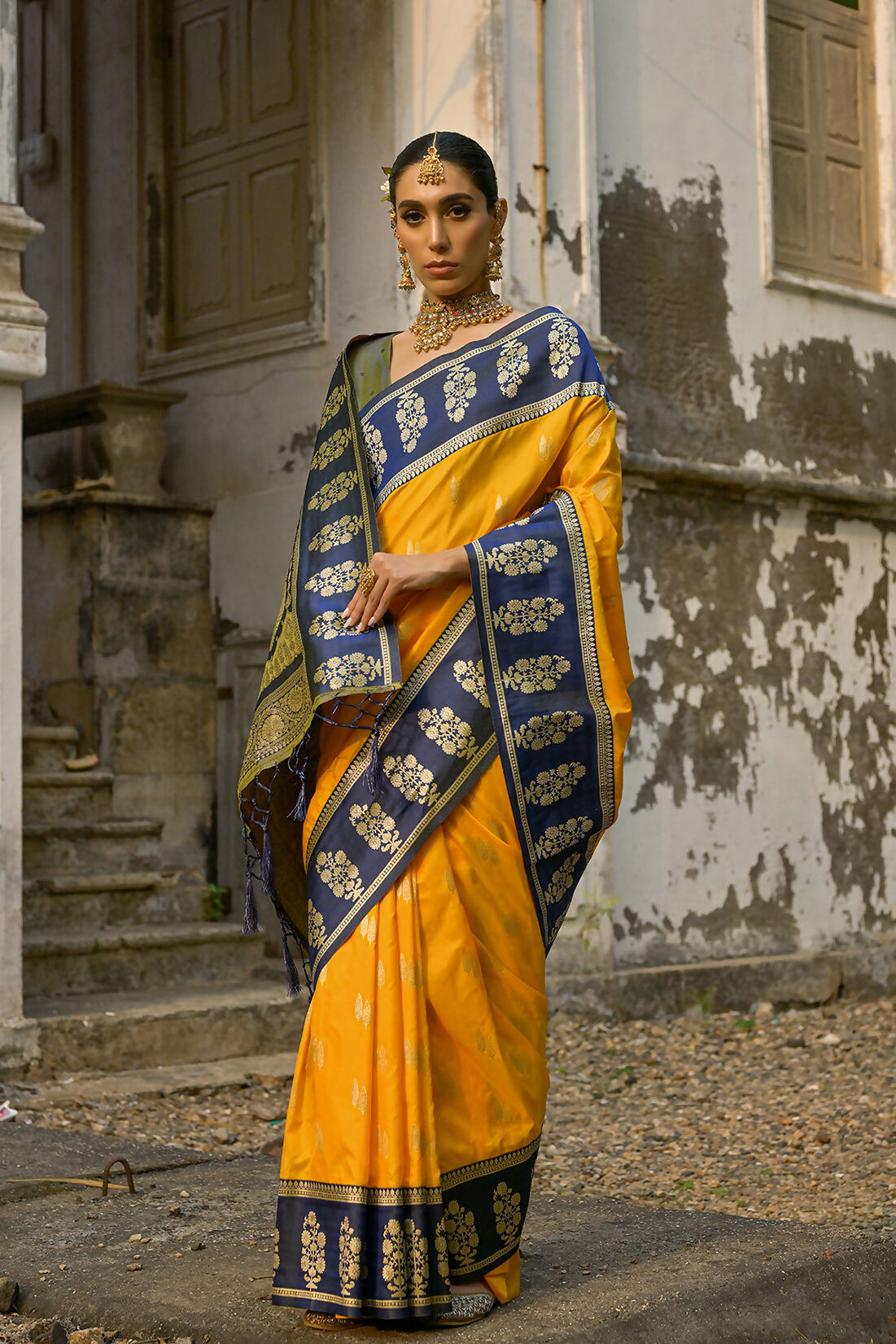 Vishnu Weaves Women's Yellow Kanchi Silk Woven Saree with Blouse - Swadesiicart