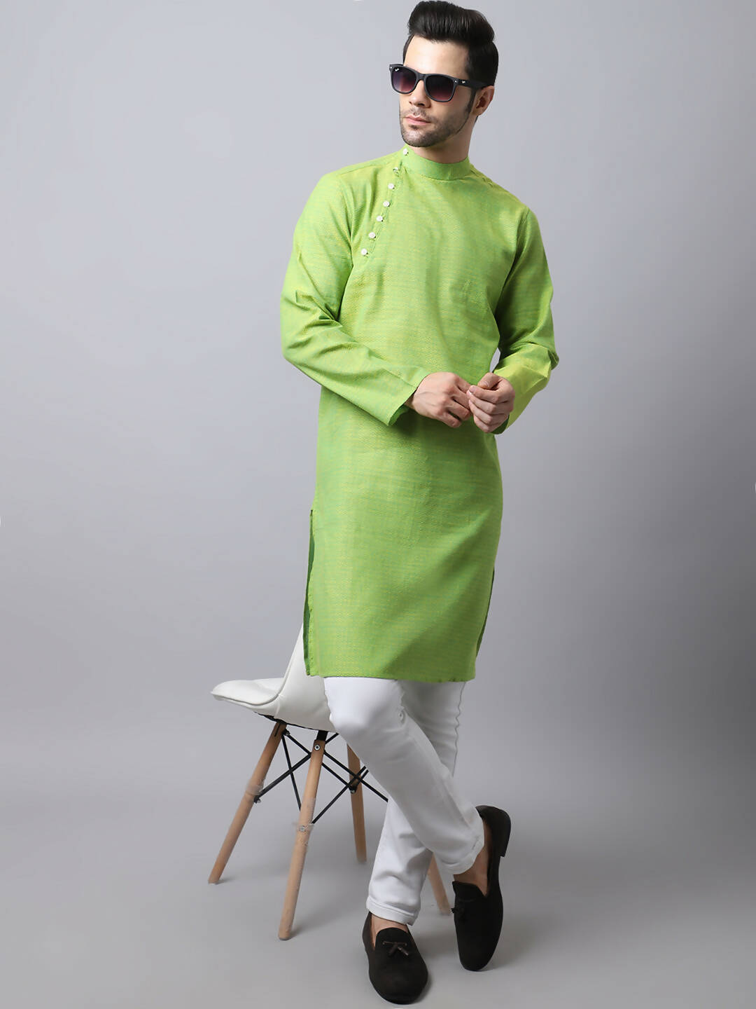 Even Apparels Green Pure Cotton Men's Kurta With Side Placket (SLD1193) | Swadesiicart