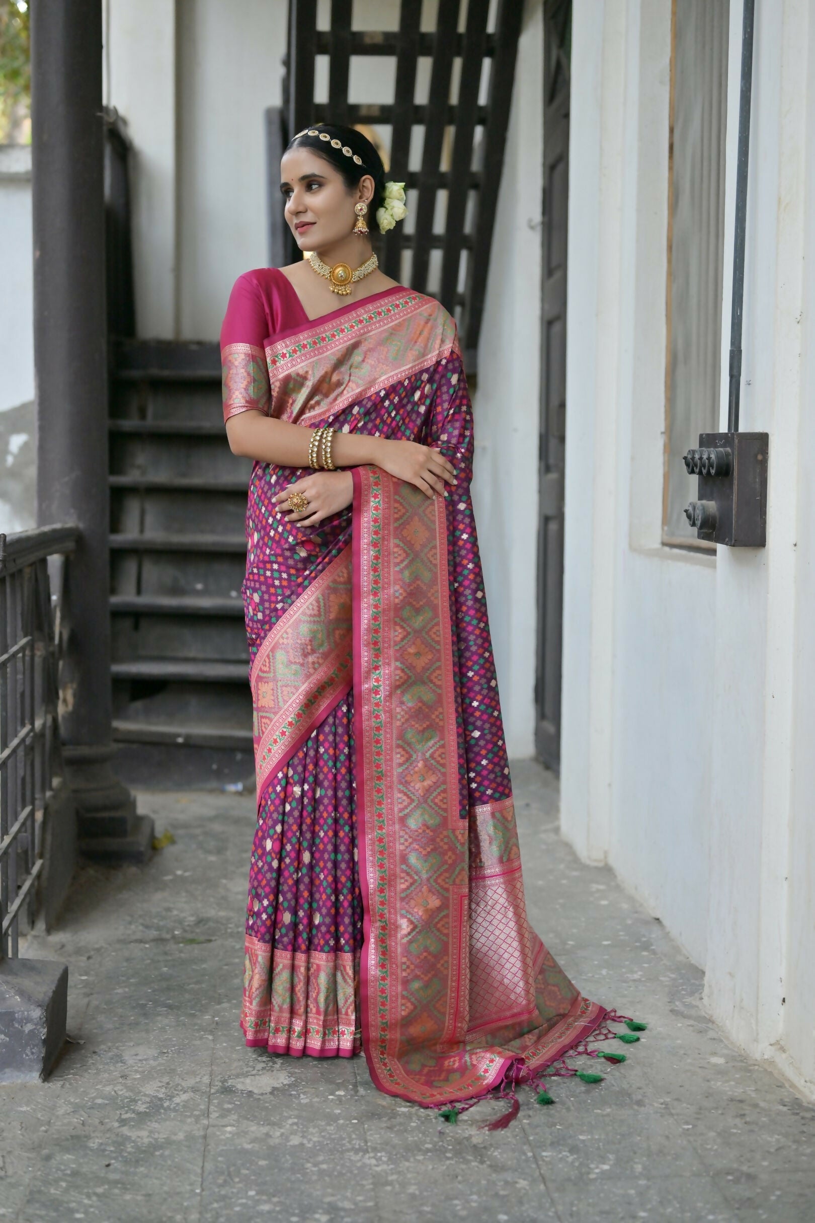 Vishnu Weaves Women's Wine Paithani Silk Saree with Blouse - Swadesiicart