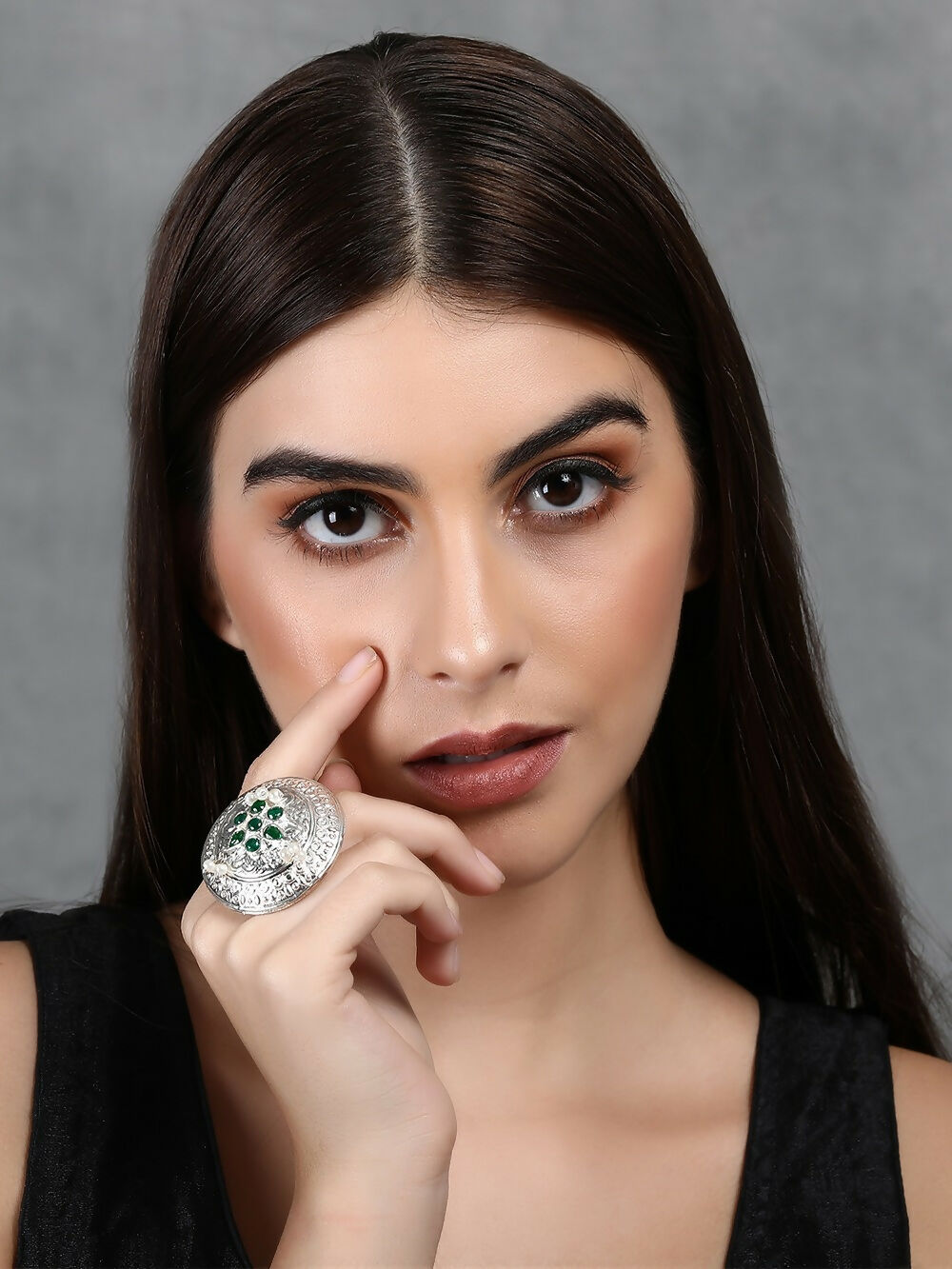 Joban Fashion Women Green Stone Silver Tone Ring | Swadesiicart