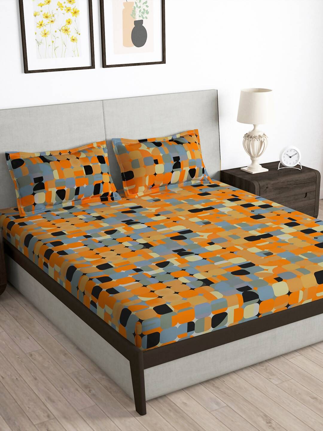 Story@home Orange & White Geometric Microfiber 180 TC Bedsheet With Pillow Cover - Swadesiicart