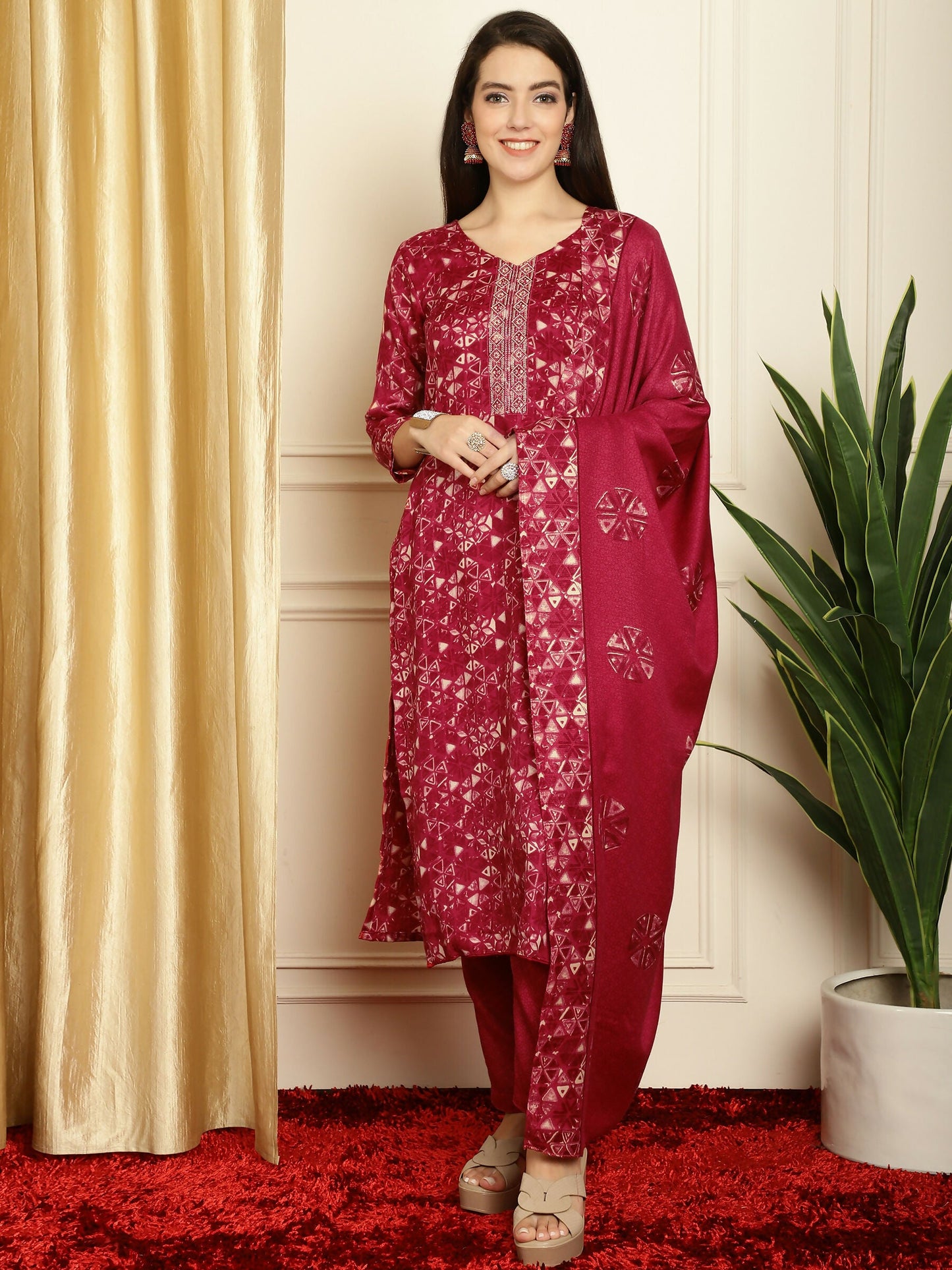 Jyoti Fashion Women's Red Pashmina Floral Digital Printed Kurta with Trouser & Dupatta | Swadesiicart