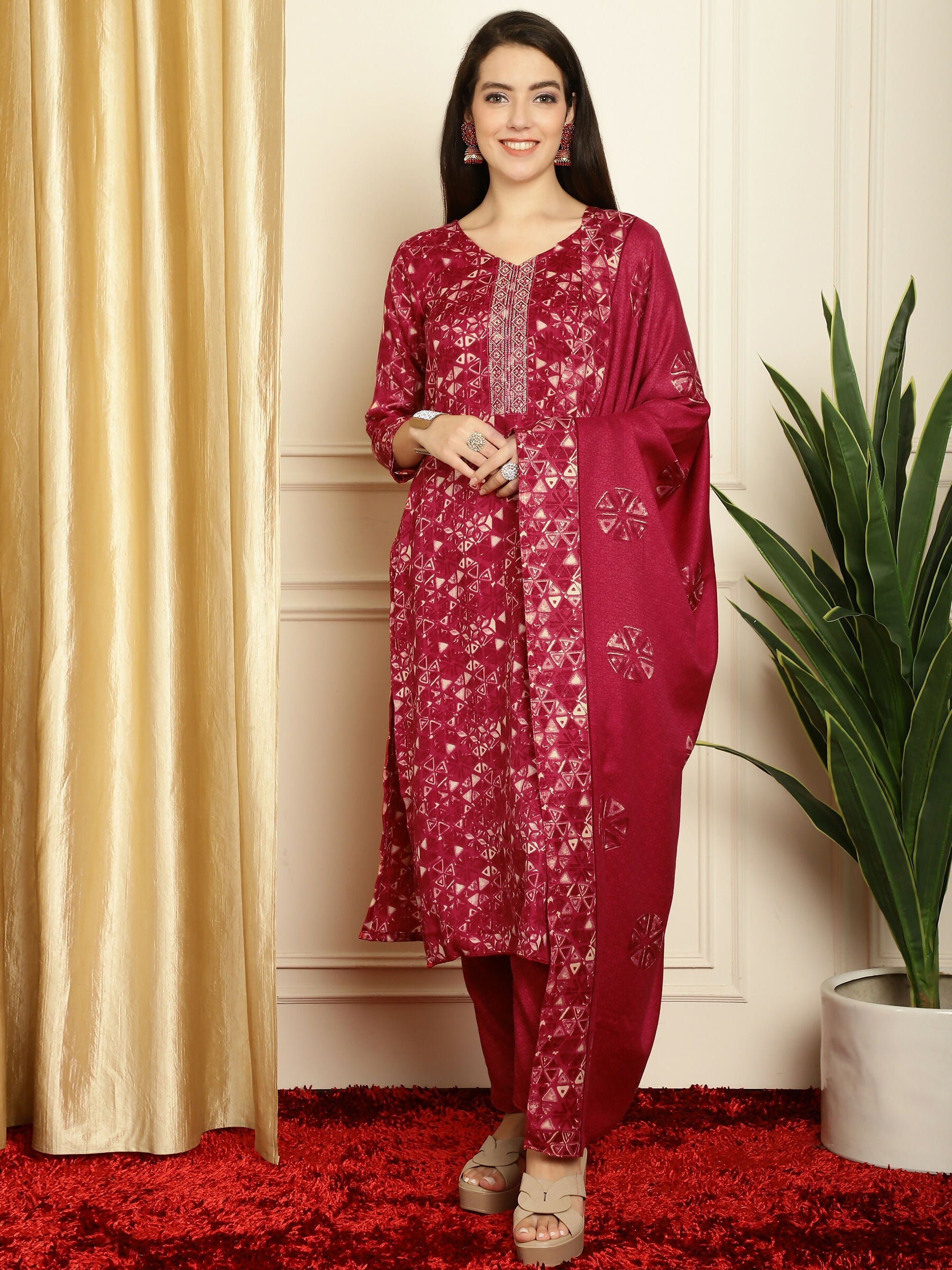 Jyoti Fashion Women's Red Pashmina Floral Digital Printed Kurta with Trouser & Dupatta | Swadesiicart