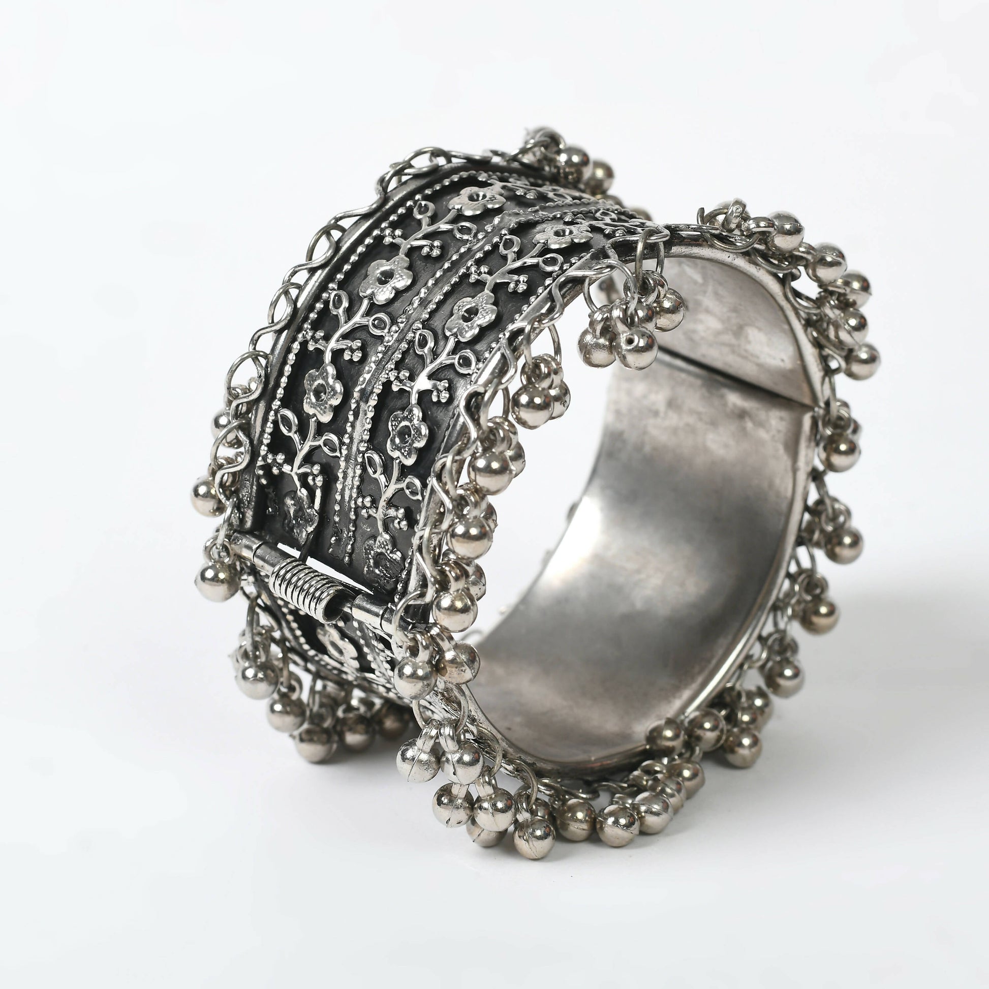 Mominos Fashion Joharkamal Oxidised Silver-Plated Ghungroo Handcraft Bracelet - Design 021 | Swadesiicart