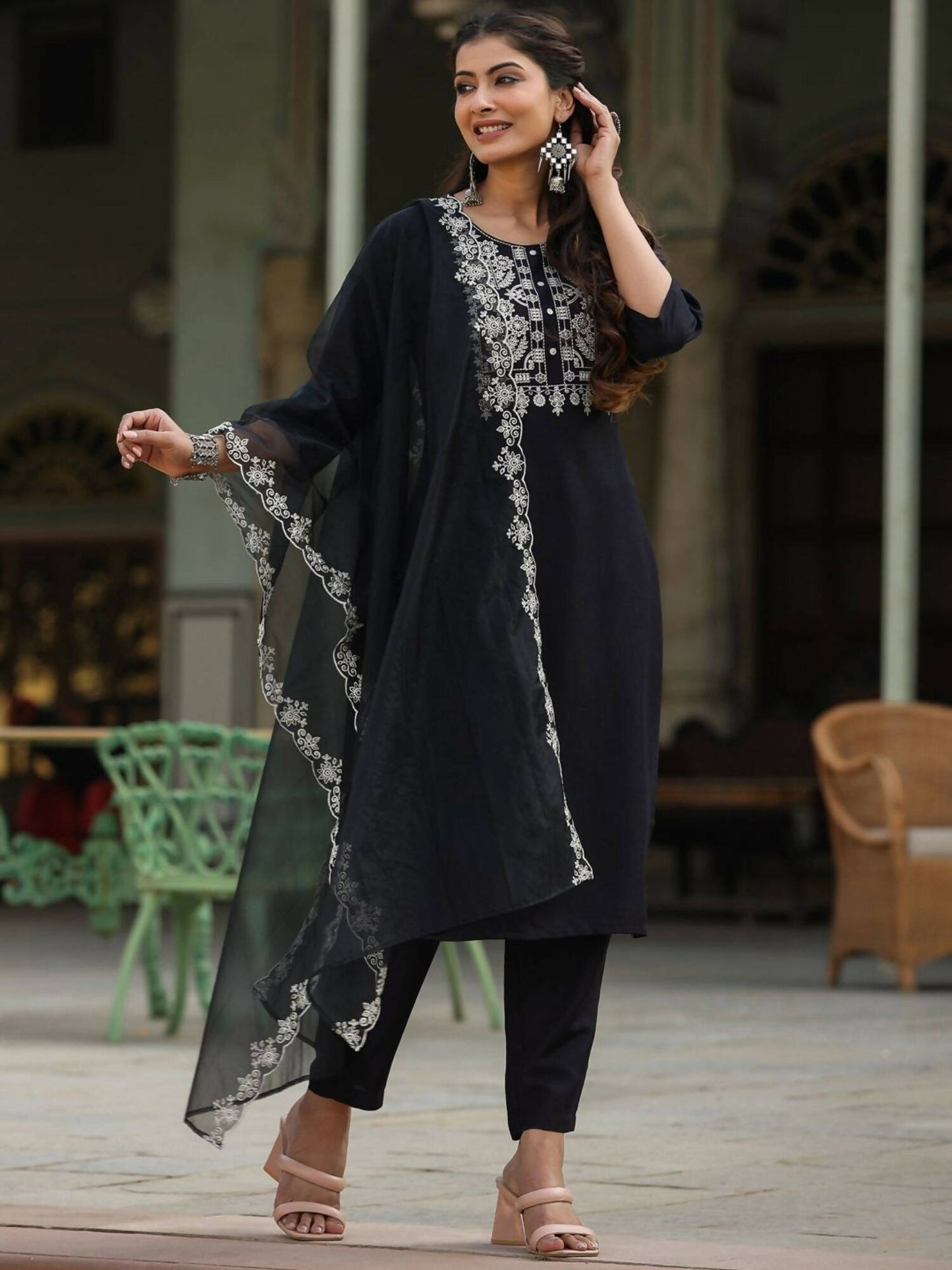Juniper Women's Black Chinnon Solid Embroidered Kurta Set | Swadesiicart
