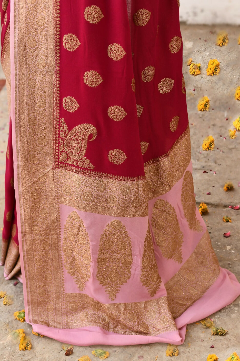 Joban Fashion Red Crepe Chiffon Pure Handloom Banarasi Silk Saree | Swadesiicart