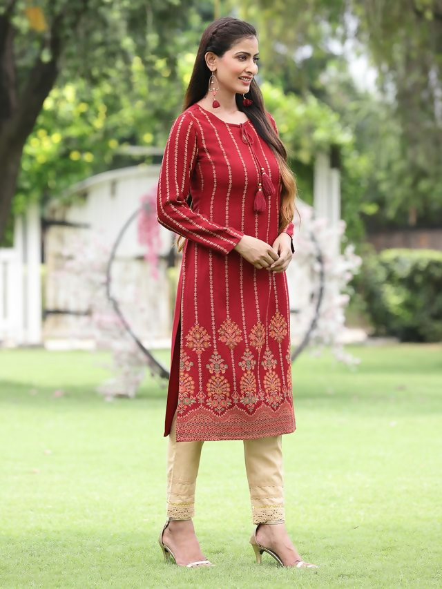 Juniper Maroon Ethnic Motif Printed Acrylic Straight Kurta. - Swadesiicart