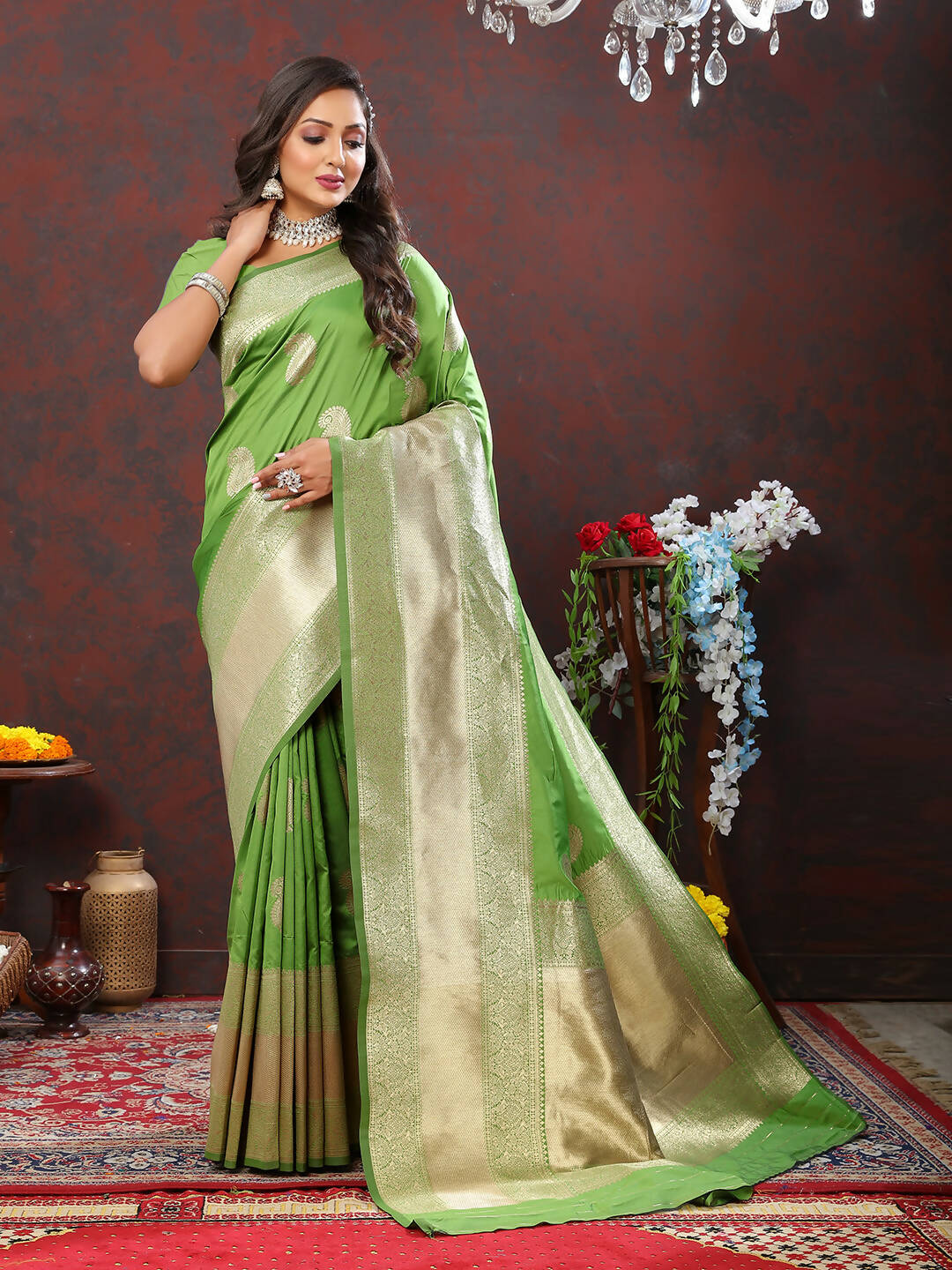 Lorenvalley Fashion Parotgreen Soft Silk Woven Design Gold Zari Weaving Saree - Swadesiicart