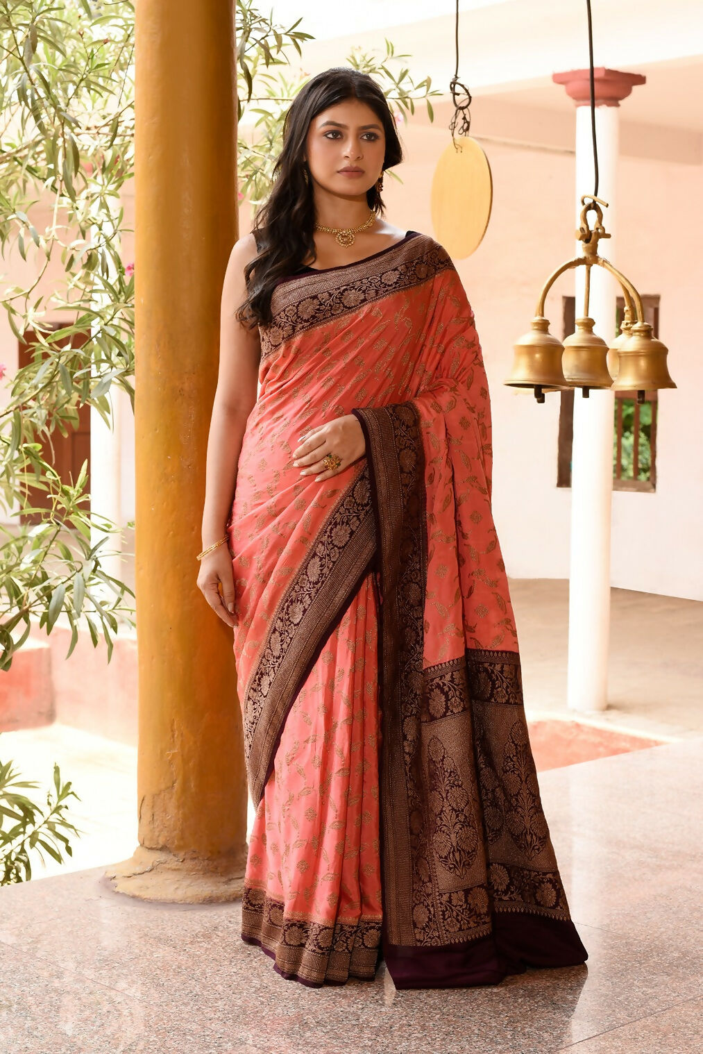 Joban Fashion Coral Crepe Chiffon Pure Handloom Banarasi Silk Saree | Swadesiicart