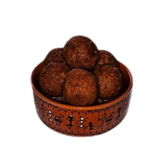 Godavari Vantillu Kobbari Undalu (Jaggery Coconut Ladoo) | Swadesiicart