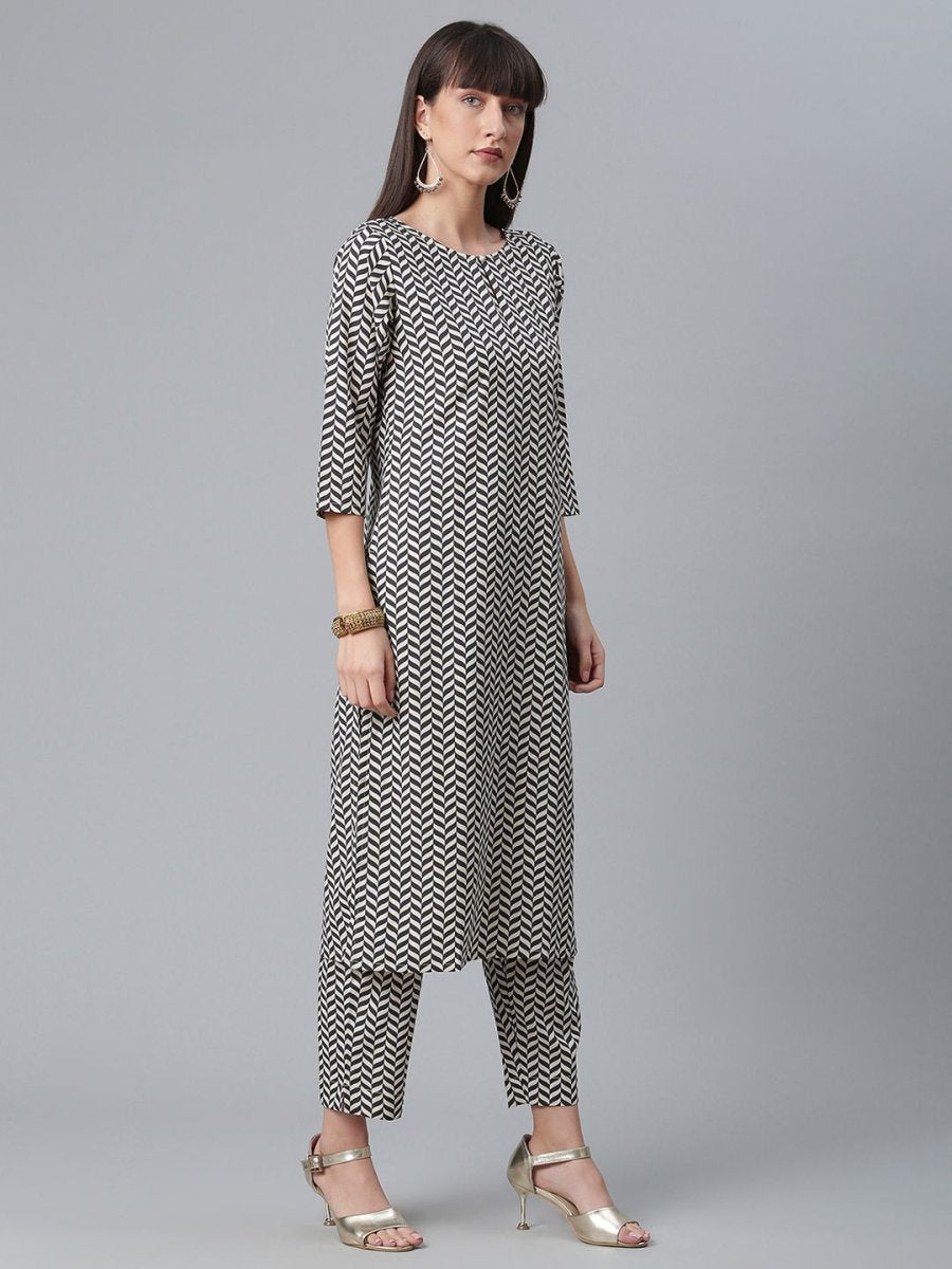 Ahalyaa Black & White Digital Print Crepe Kurta and Pant With Dupatta Set | Swadesiicart