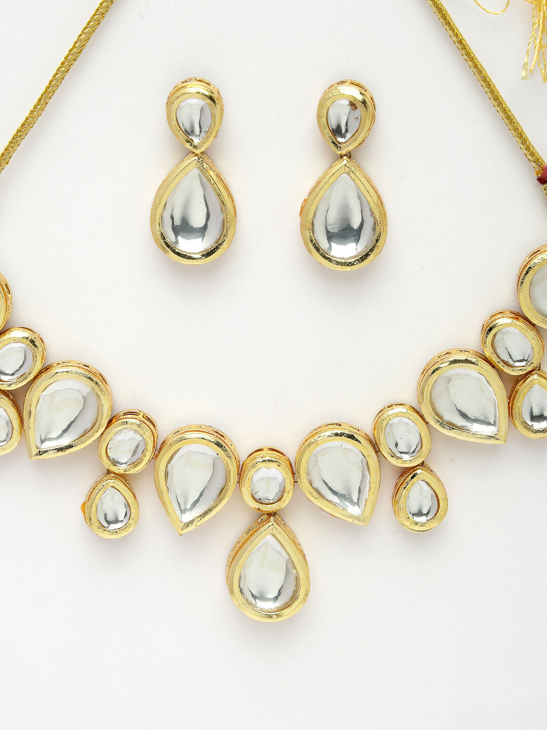 NVR Women's Gold Kundan-Studded Handcrafted Jewellery Set - Swadesiicart