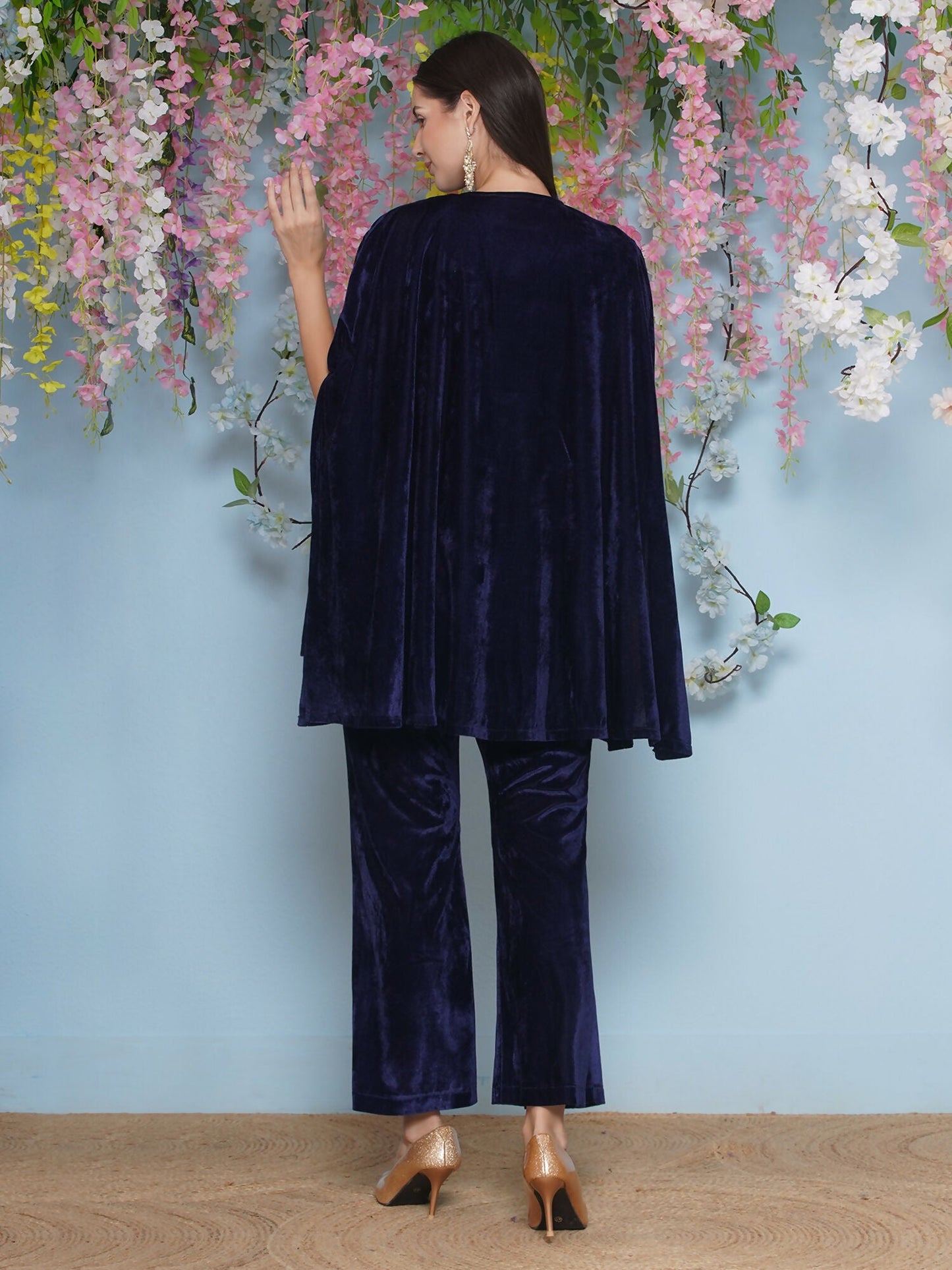 Joban Fashion Navy Blue Velvet Cape Set - Swadesiicart